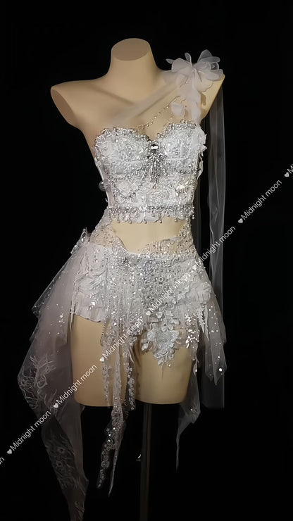 Luna Petal Snow